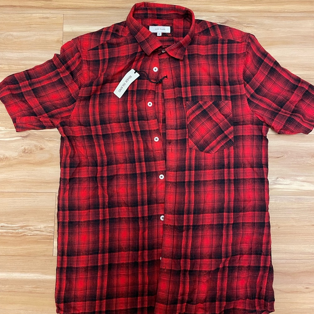 River Island Red Plaid S/S Shirt (Men’s: M)